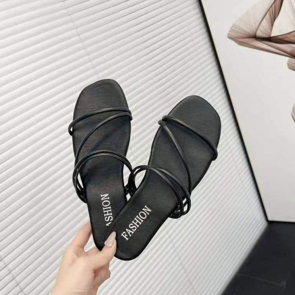 Lady's sandals - Image 4